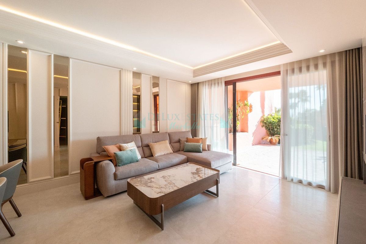 Apartamento Planta Baja en venta en New Golden Mile, Estepona