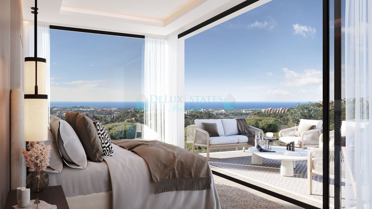 Villa for sale in Cabopino, Marbella East