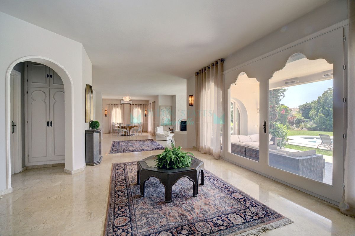 Villa en alquiler en Estepona