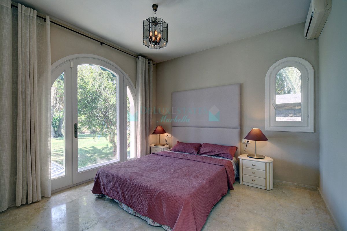 Villa en alquiler en Estepona