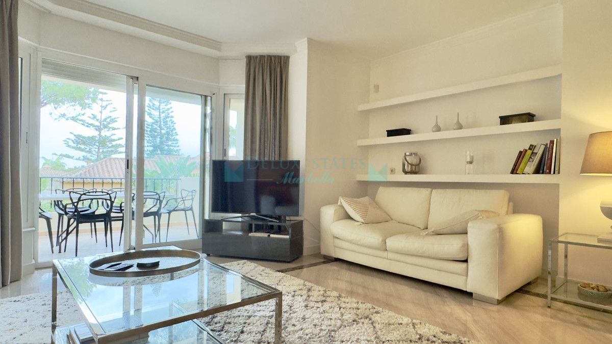 Apartamento en venta en Elviria, Marbella Este