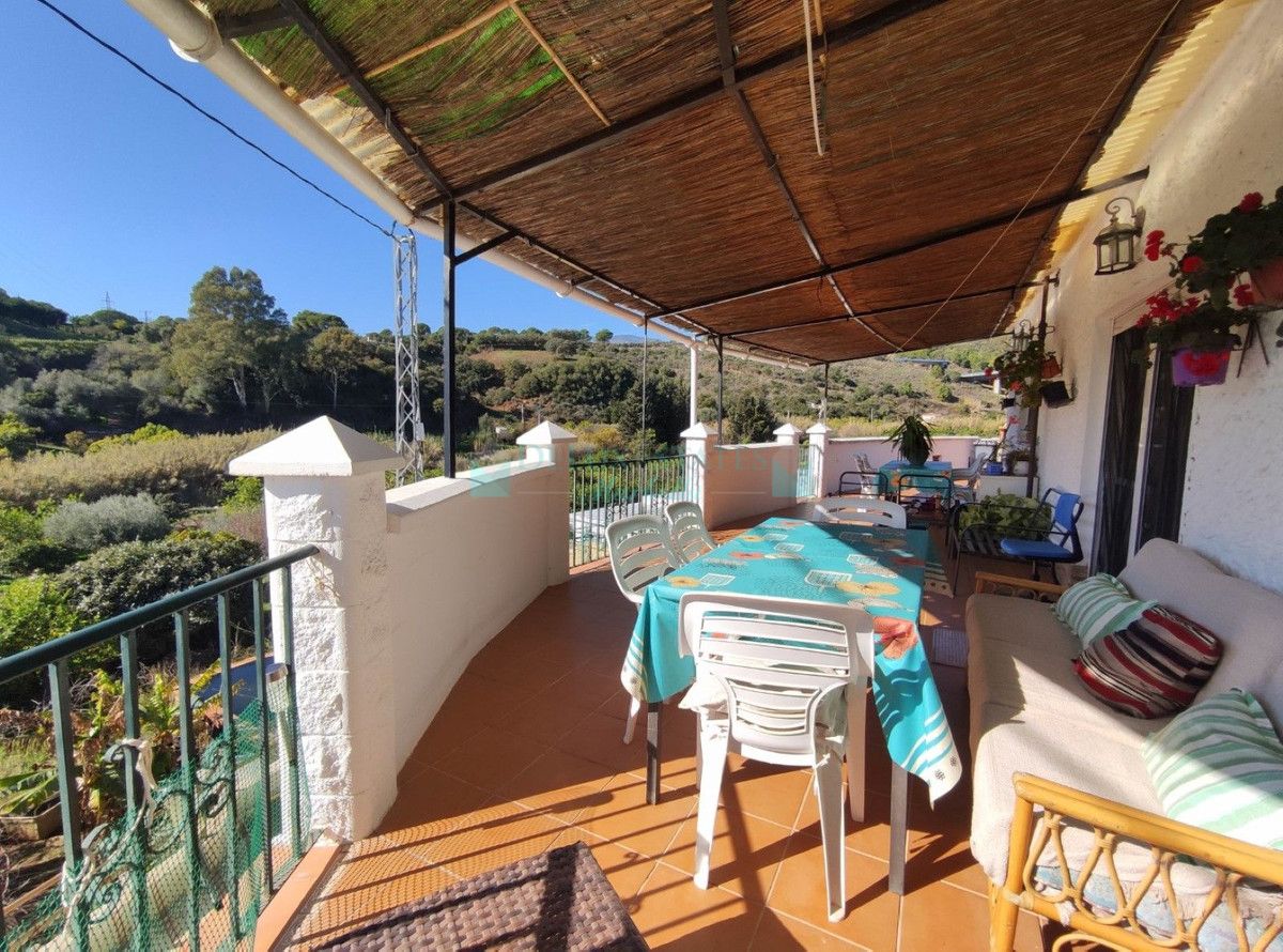 Finca en venta en Estepona