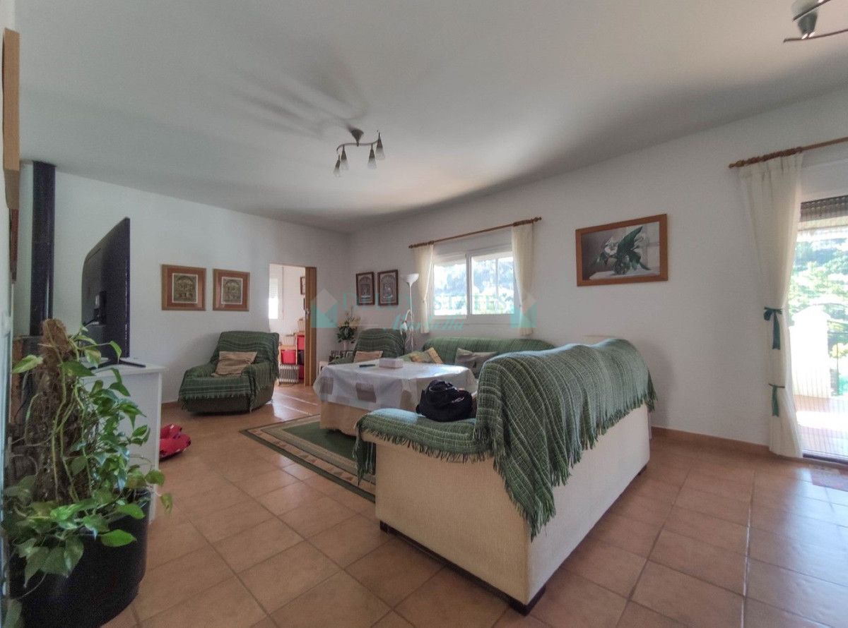 Finca en venta en Estepona