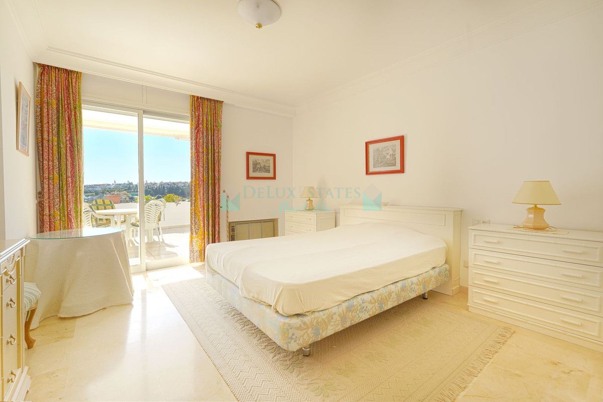 Apartment for sale in Guadalmina Alta, San Pedro de Alcantara