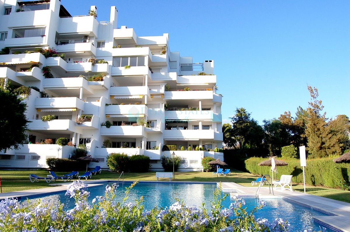 Apartment for sale in Guadalmina Alta, San Pedro de Alcantara