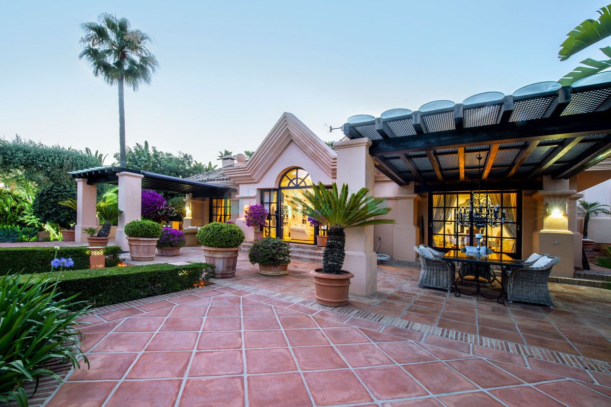 Villa for sale in Sierra Blanca, Marbella Golden Mile