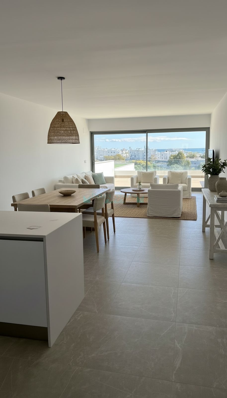Ground Floor Apartment for sale in Estepona