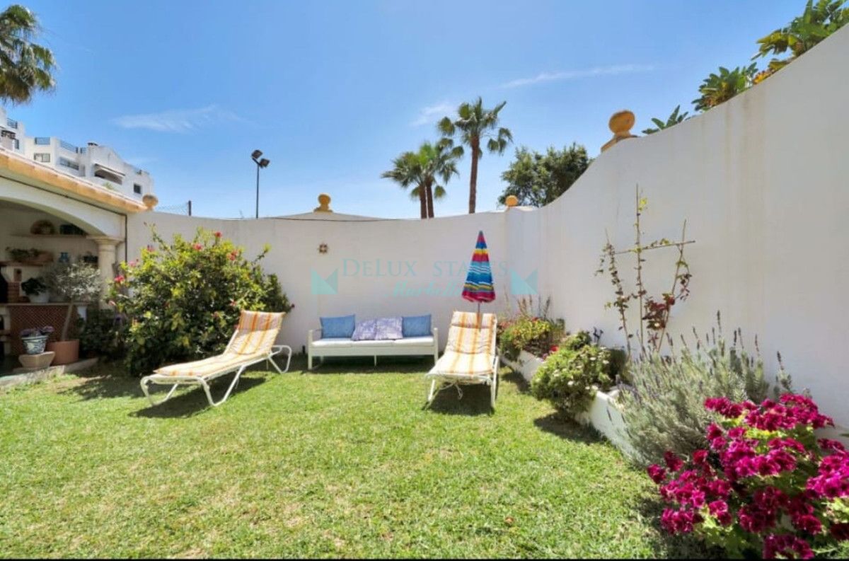 Semi Detached Villa for rent in San Pedro de Alcantara