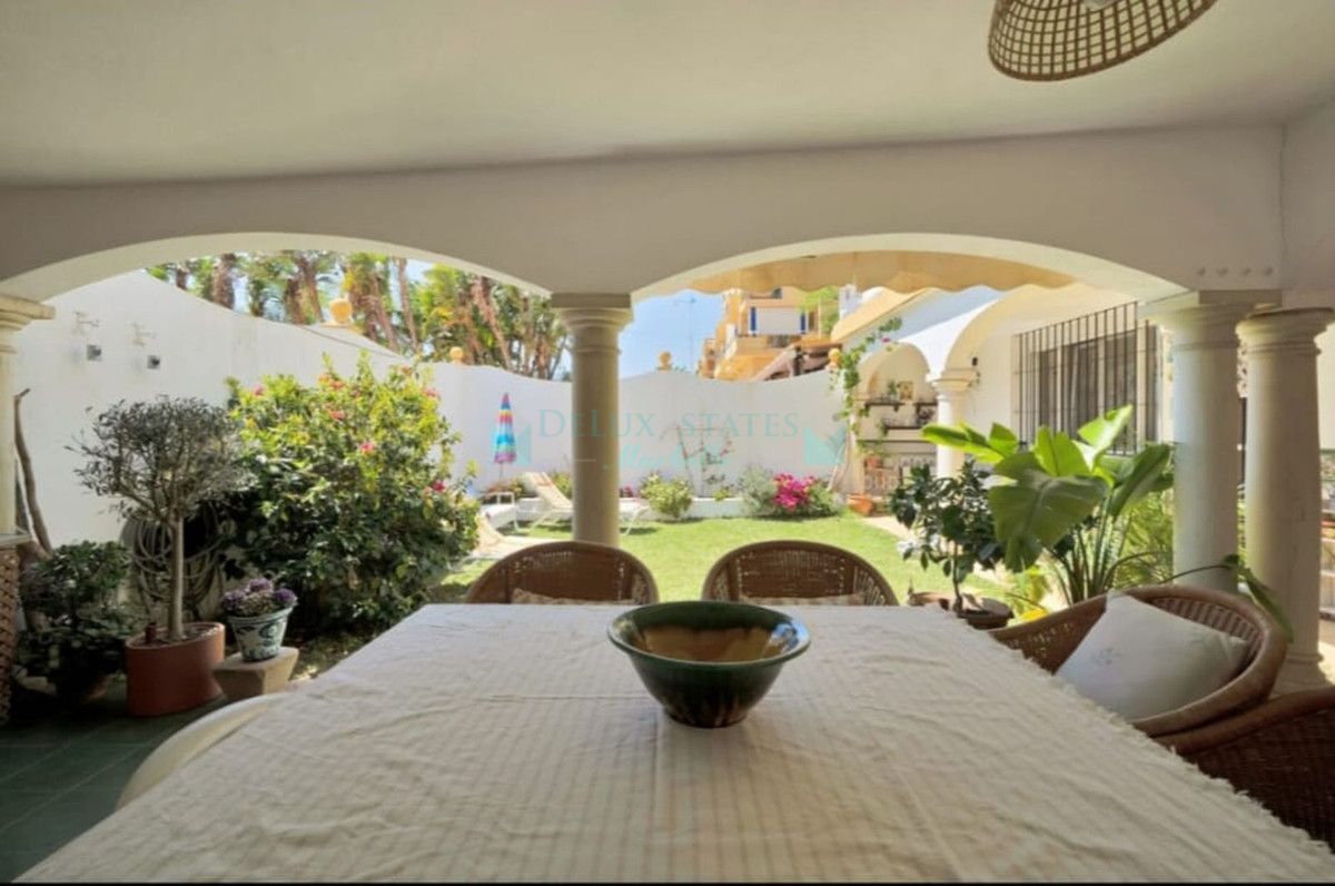 Semi Detached Villa for rent in San Pedro de Alcantara