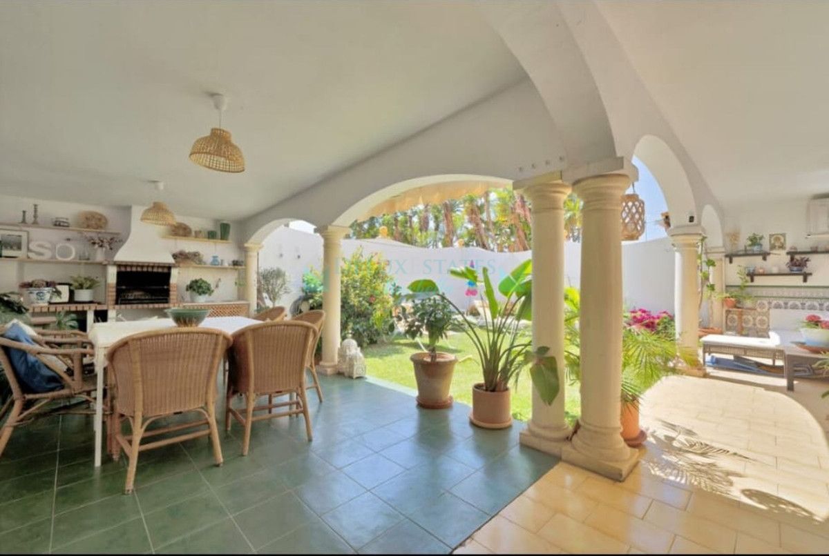 Semi Detached Villa for rent in San Pedro de Alcantara