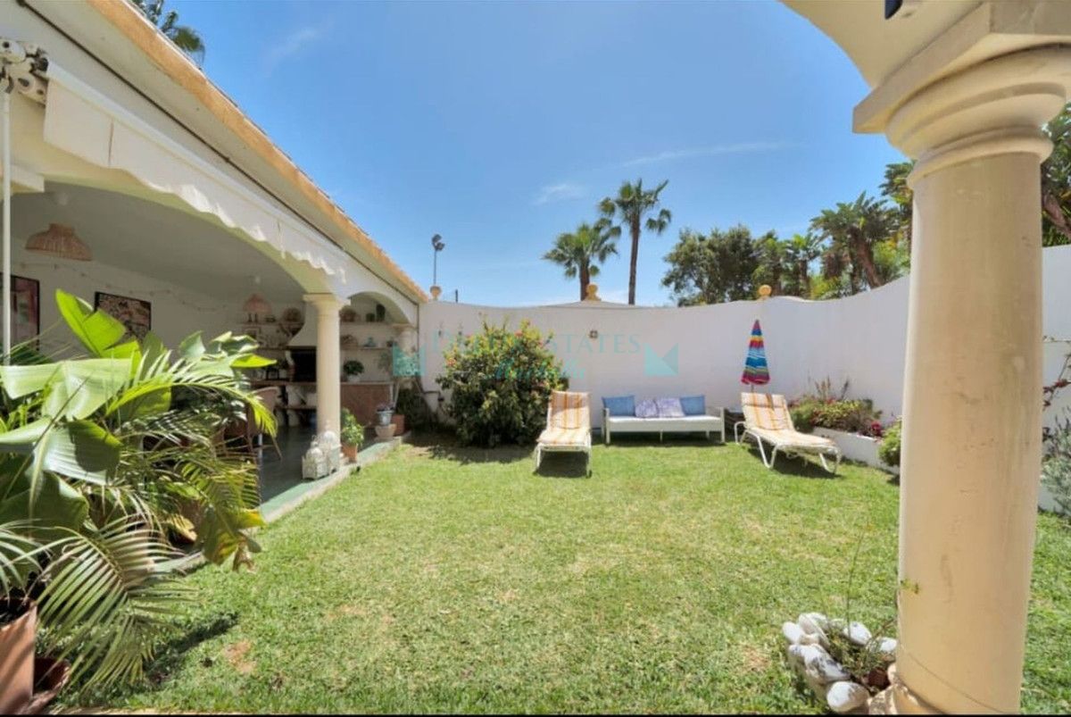 Semi Detached Villa for rent in San Pedro de Alcantara