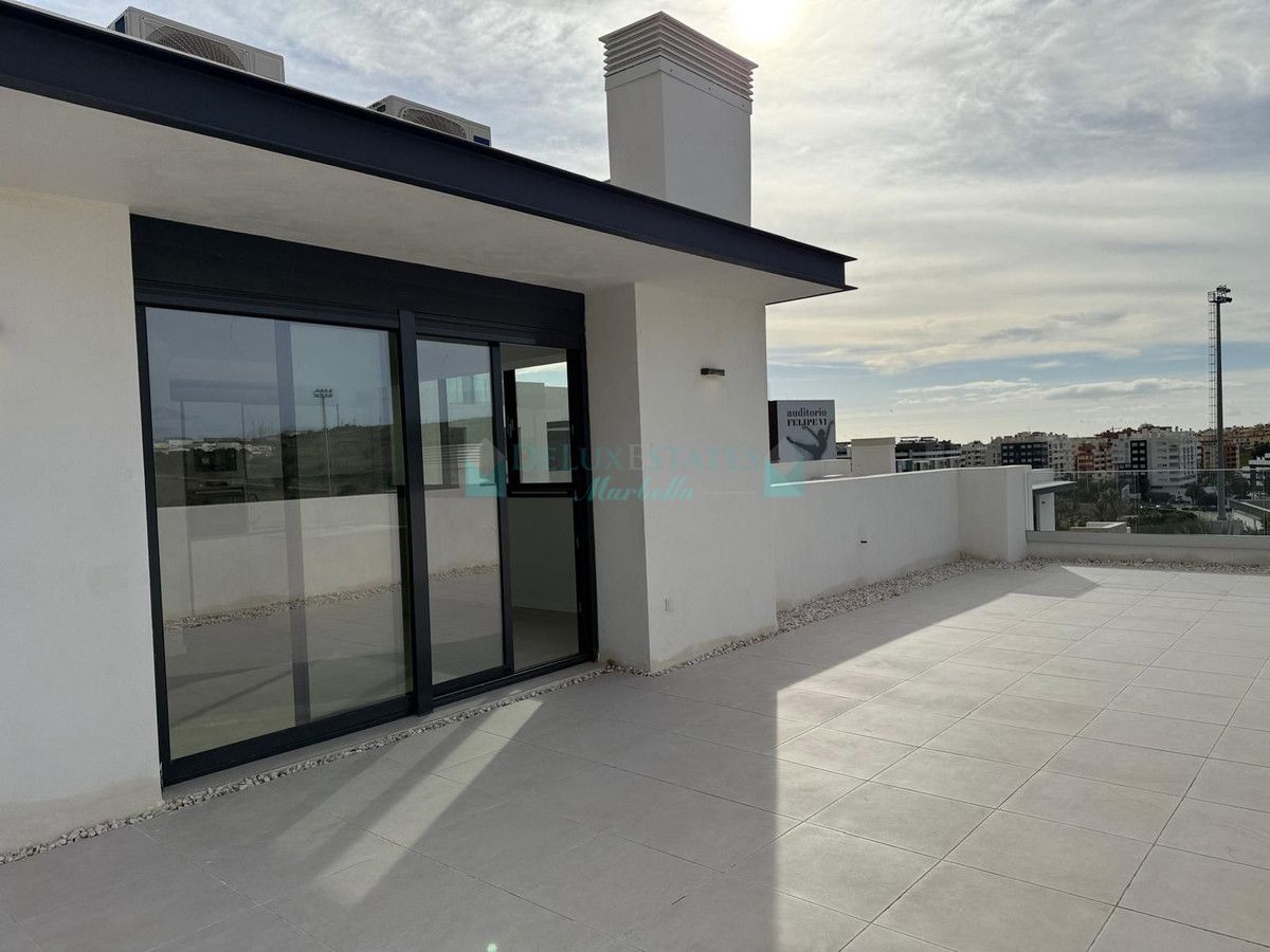 Penthouse for sale in Estepona