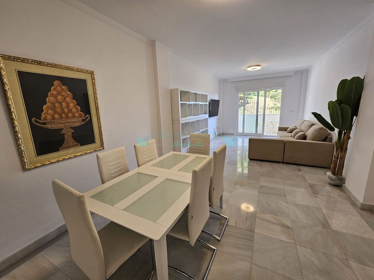 Apartment for sale in Estepona