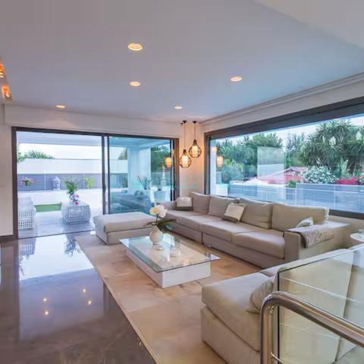 Villa for rent in Marbella
