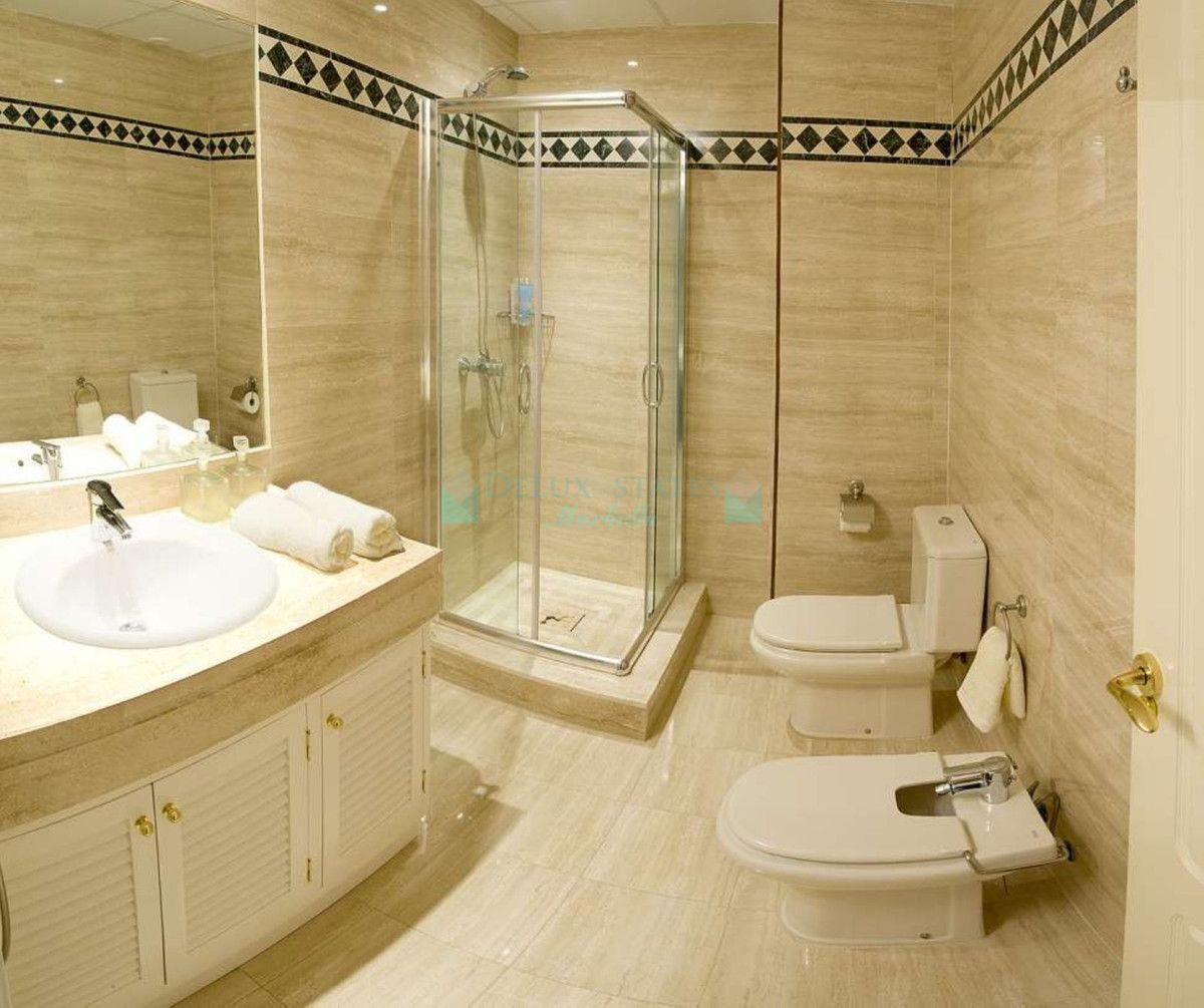 Ground Floor Apartment for sale in Nueva Andalucia