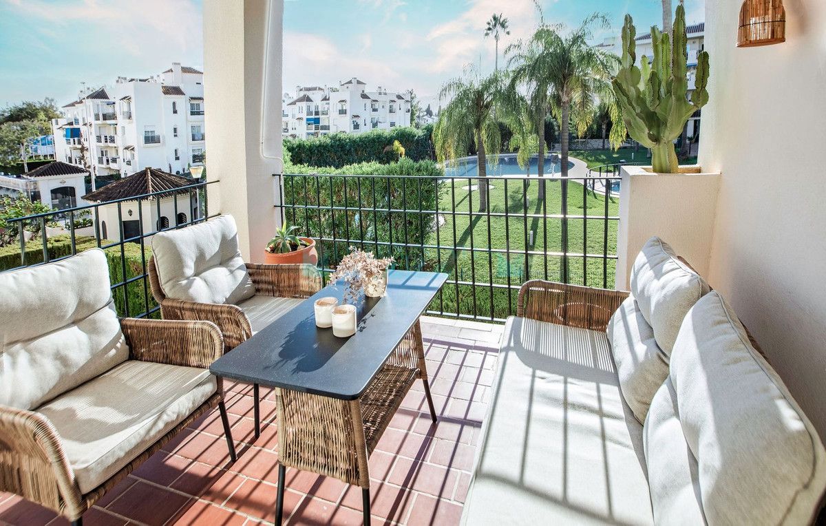 Apartment for sale in Nueva Andalucia