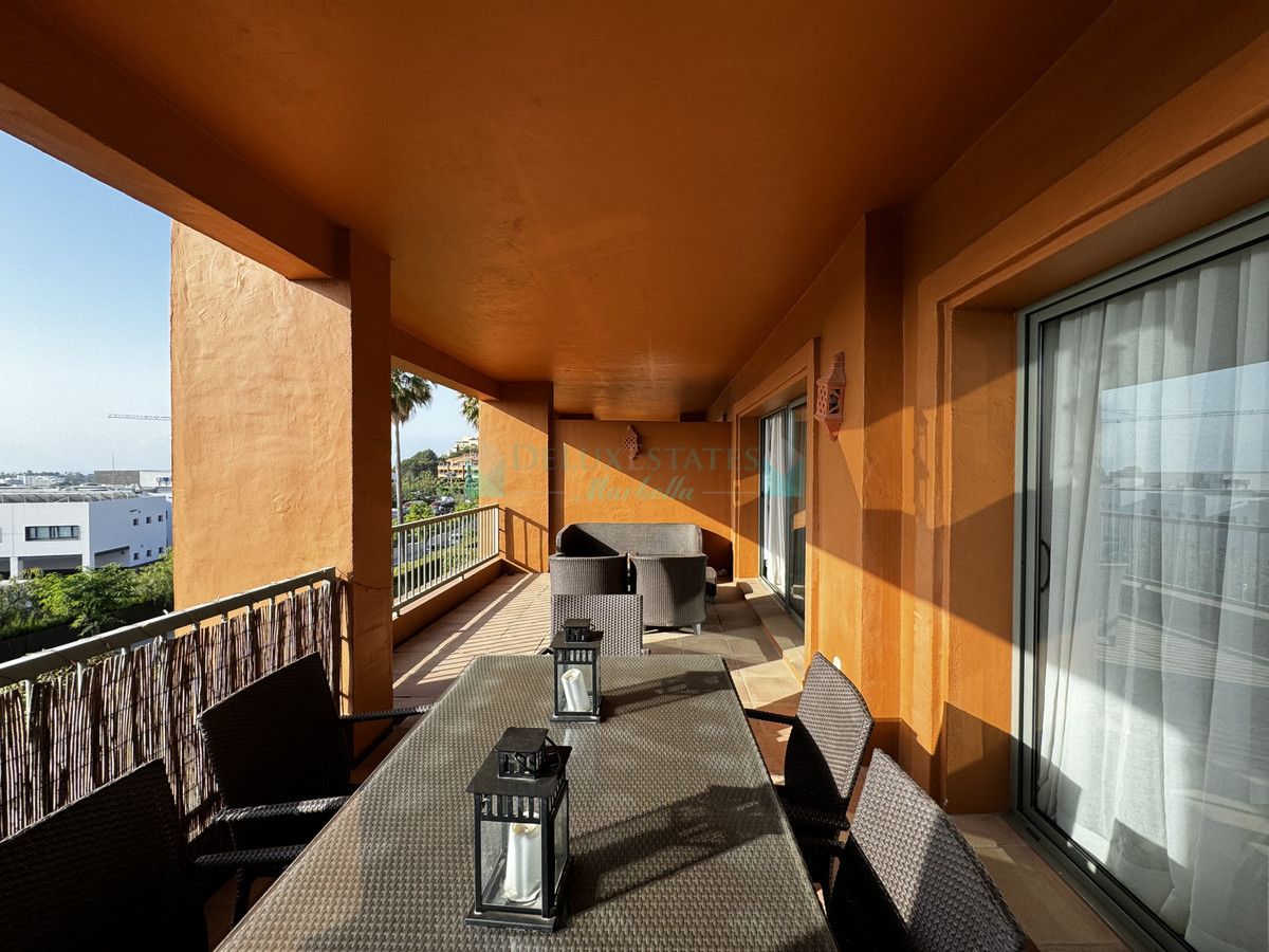 Apartamento en alquiler en Estepona