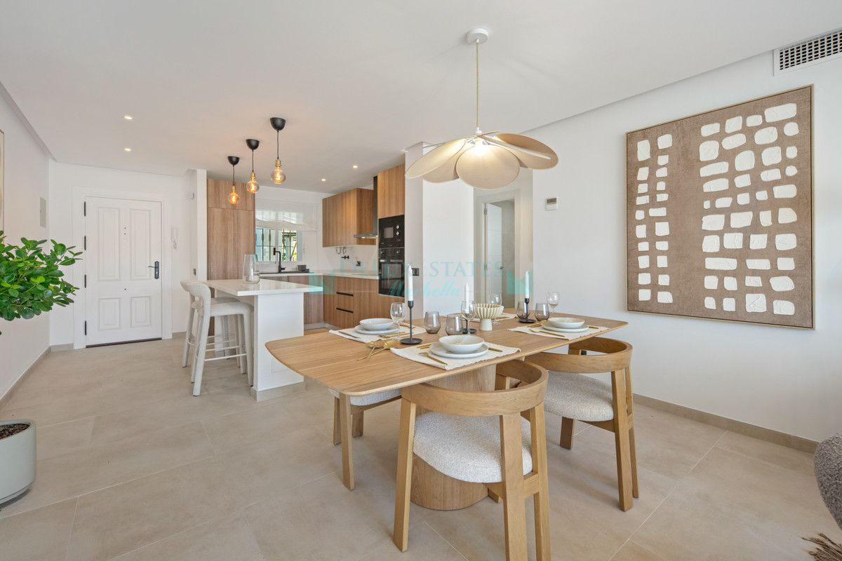 Apartment for sale in La Quinta, Benahavis