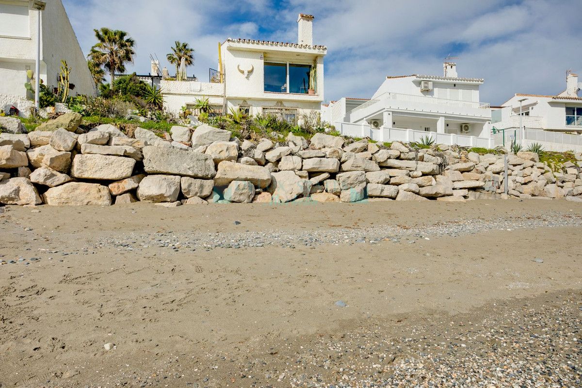 Villa en venta en Estepona