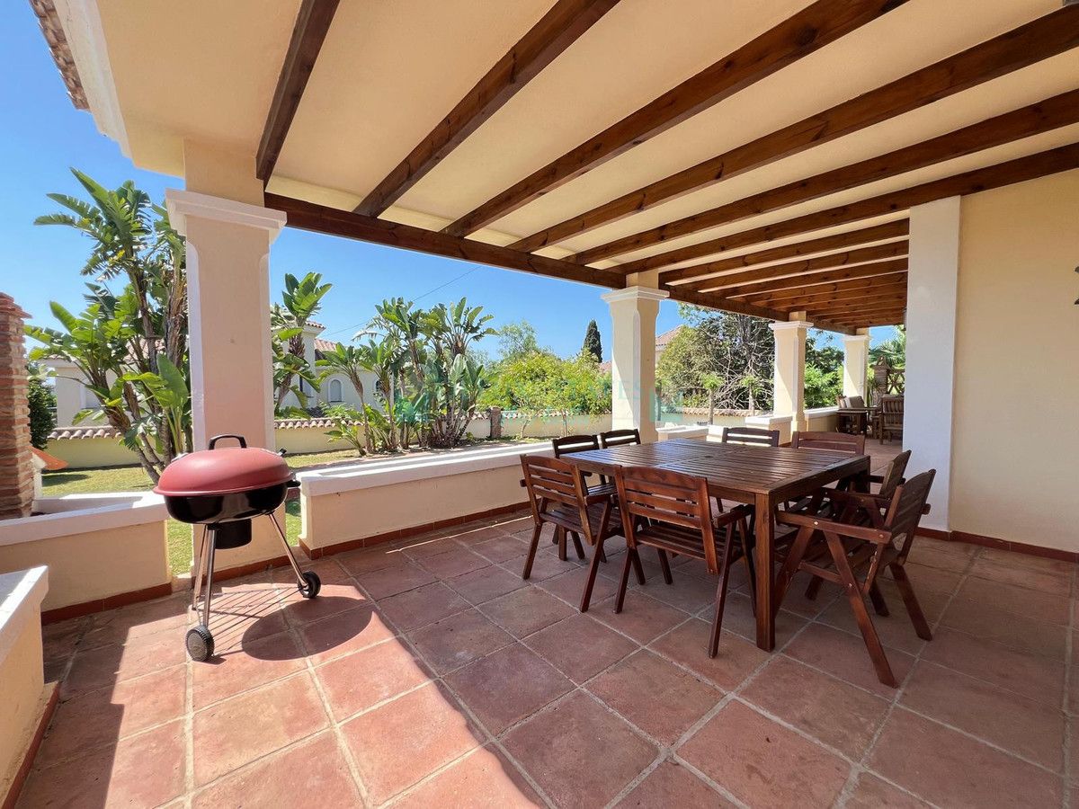 Villa for rent in Marbella