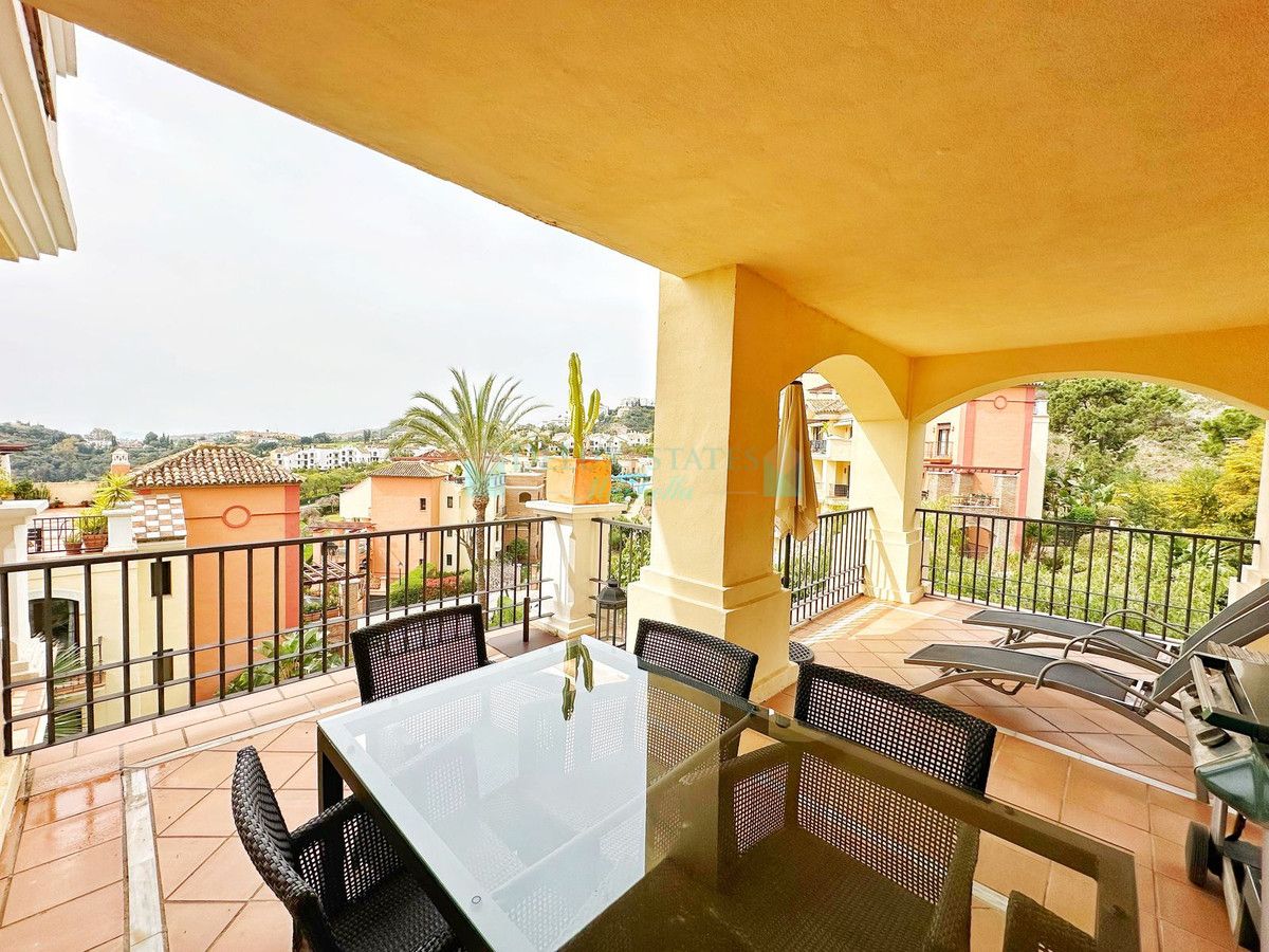 Ground Floor Apartment for sale in Los Arqueros, Benahavis