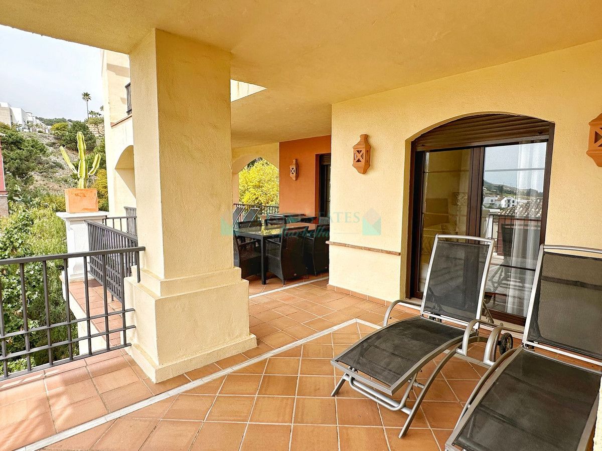 Ground Floor Apartment for sale in Los Arqueros, Benahavis