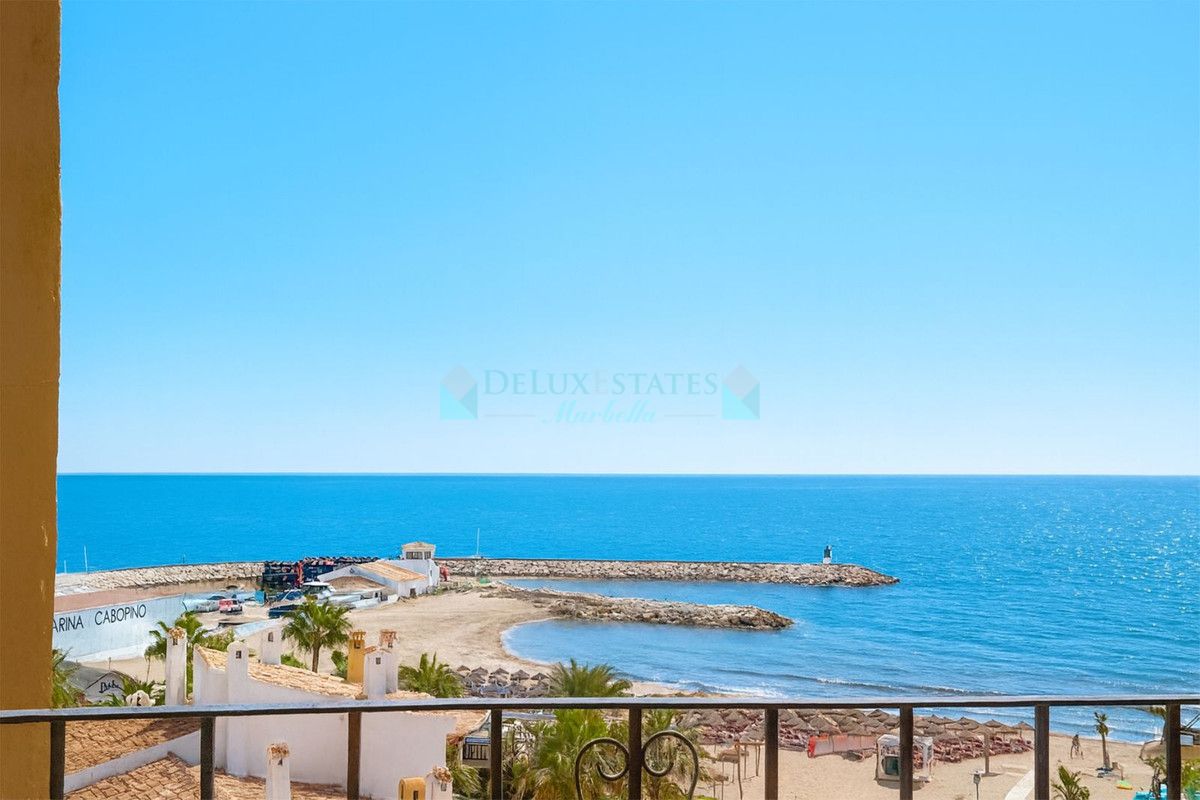 Apartment for sale in Cabopino, Marbella East