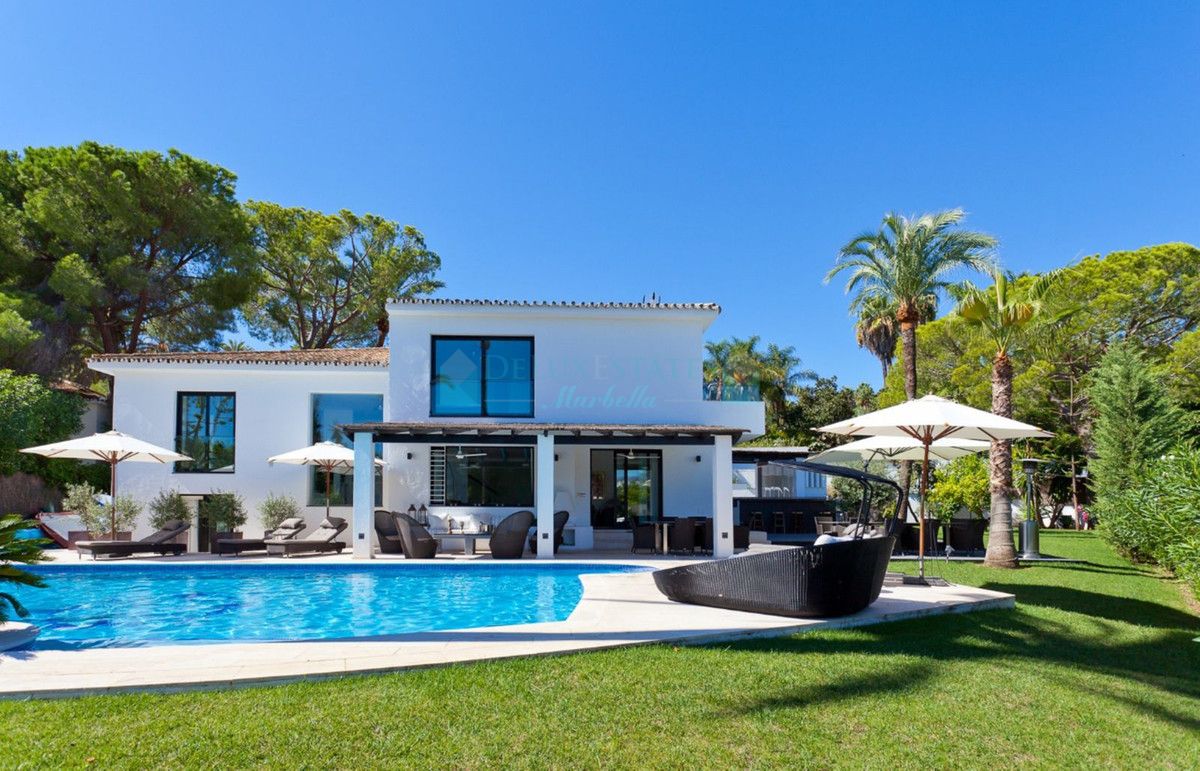 Villa for rent in Nueva Andalucia