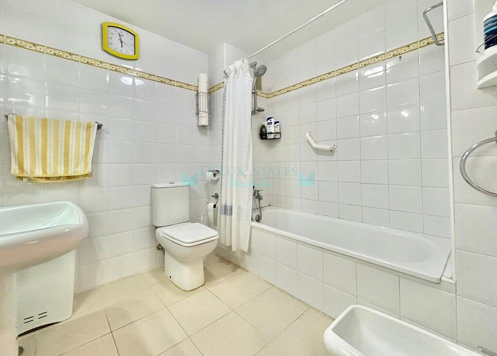 Apartamento en venta en La Reserva de Marbella, Marbella Este