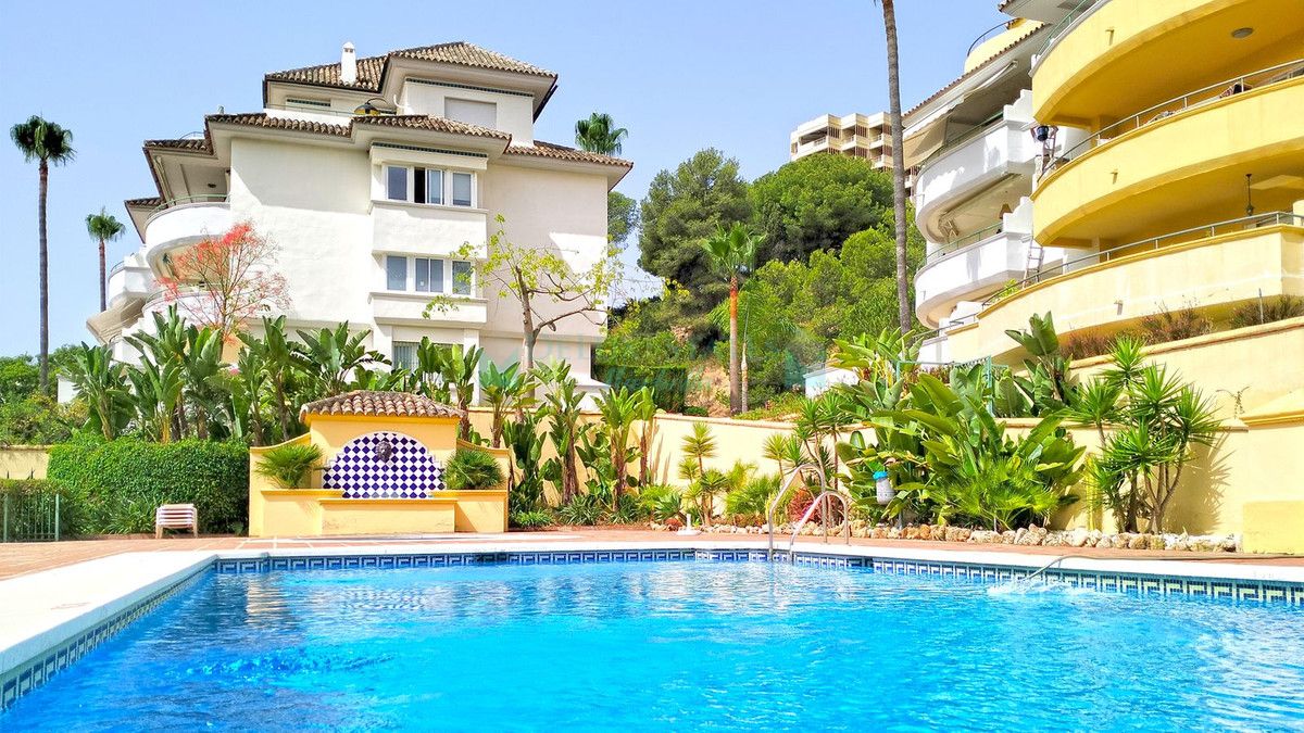 Apartamento en venta en Rio Real, Marbella Este