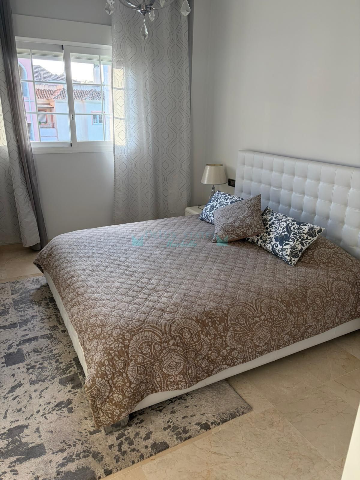 Apartment for rent in Nueva Andalucia