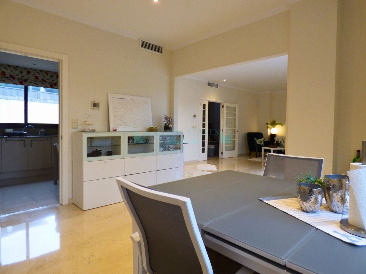 Town House for sale in La Mairena, Marbella East