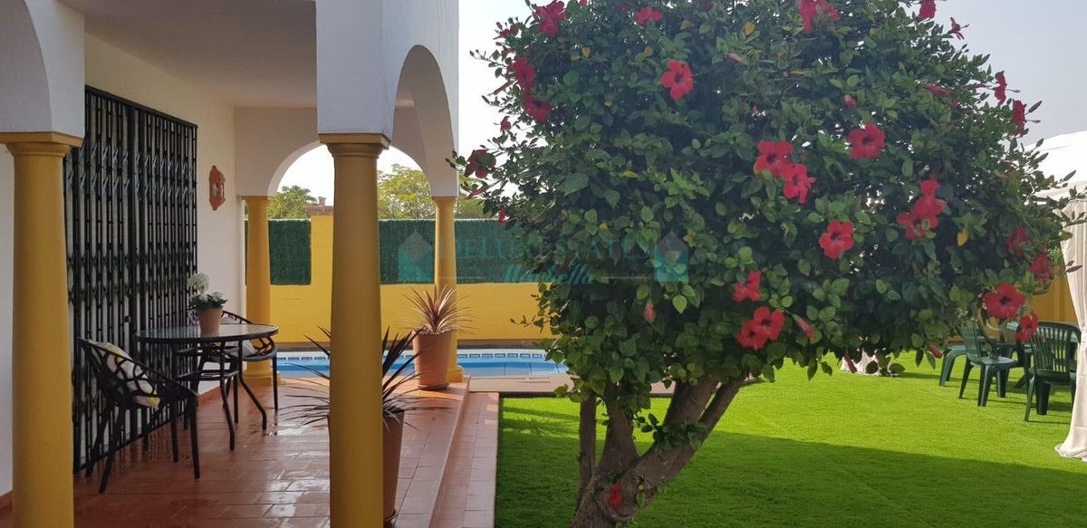 Villa for sale in San Pedro de Alcantara