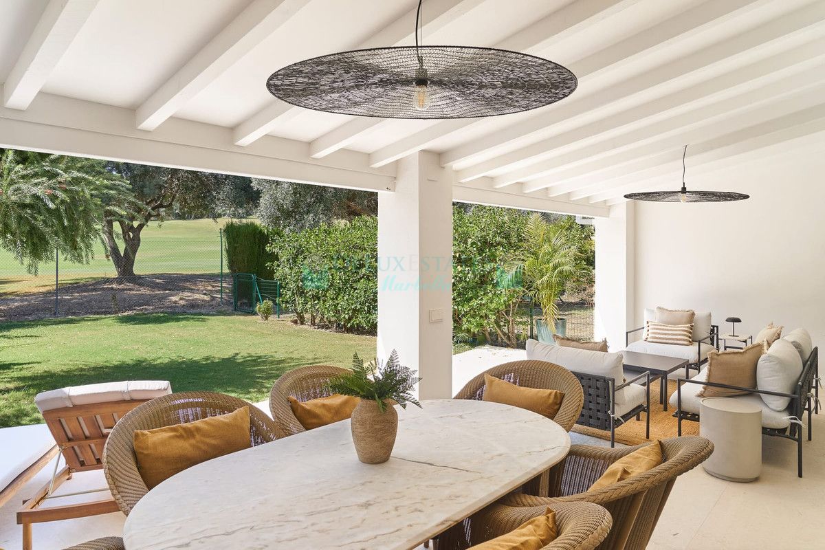 Town House for sale in Nueva Andalucia