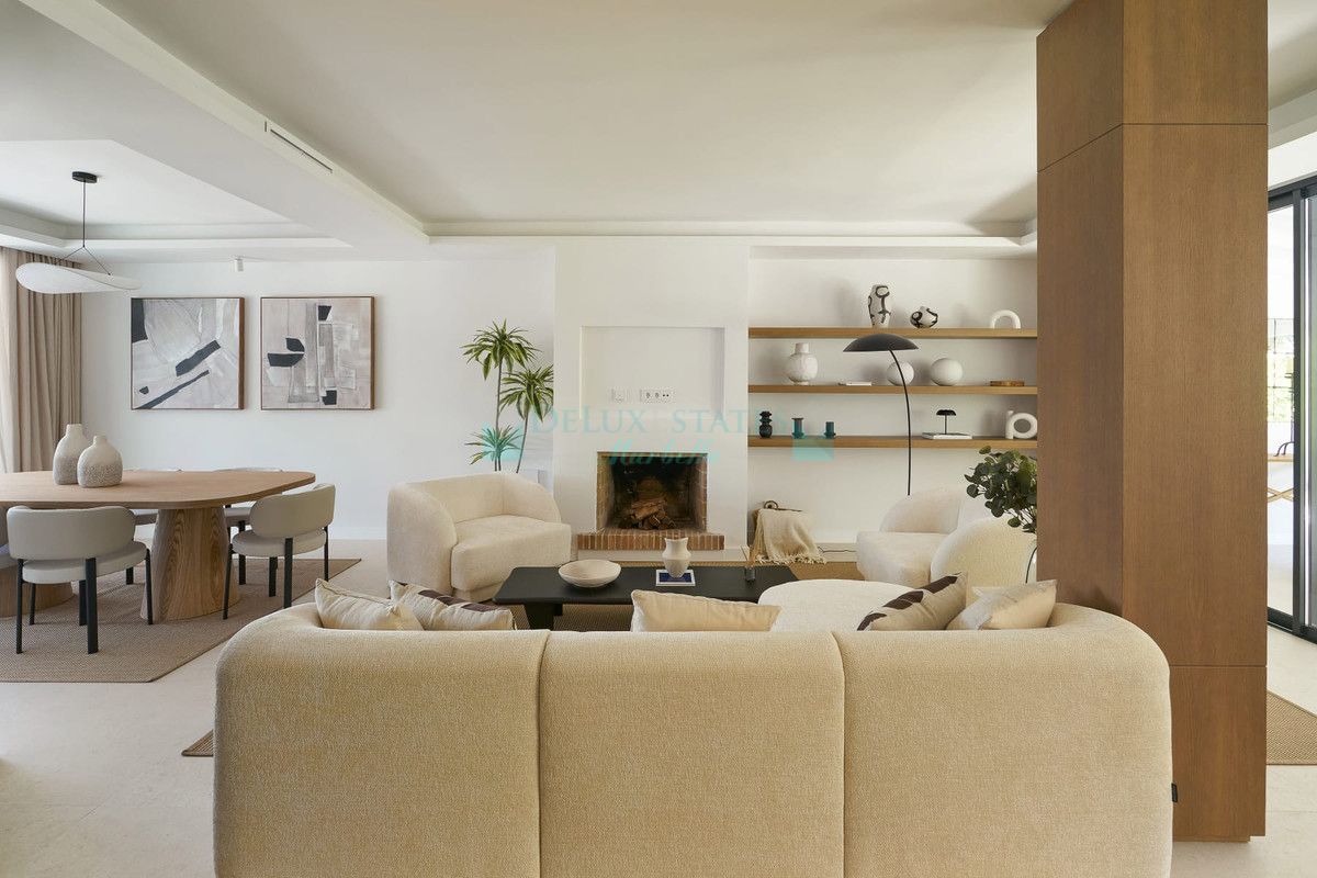 Town House for sale in Nueva Andalucia