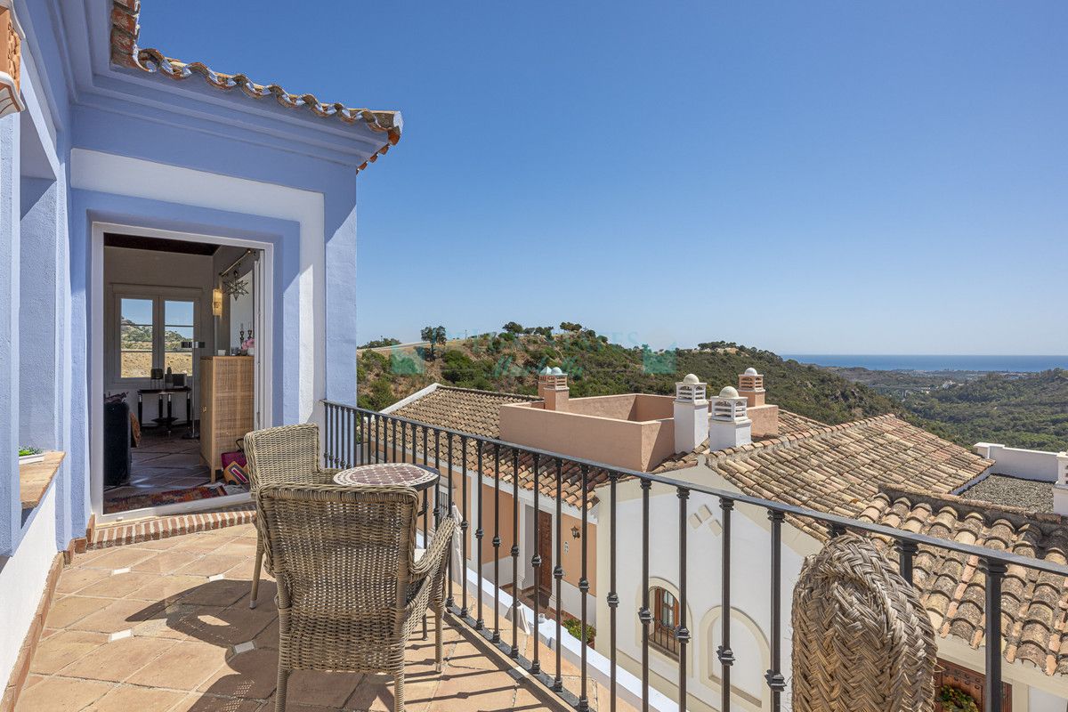 Town House for sale in Benahavis