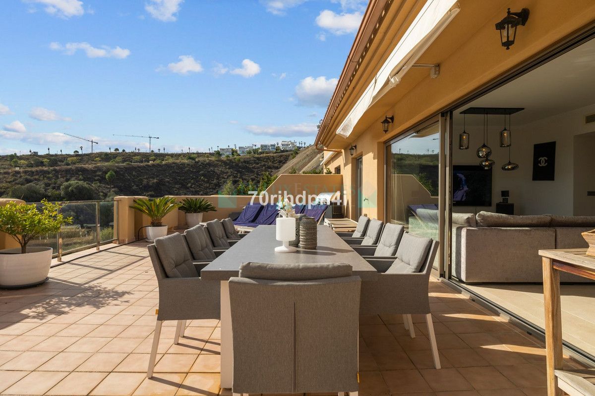 Penthouse for sale in Estepona