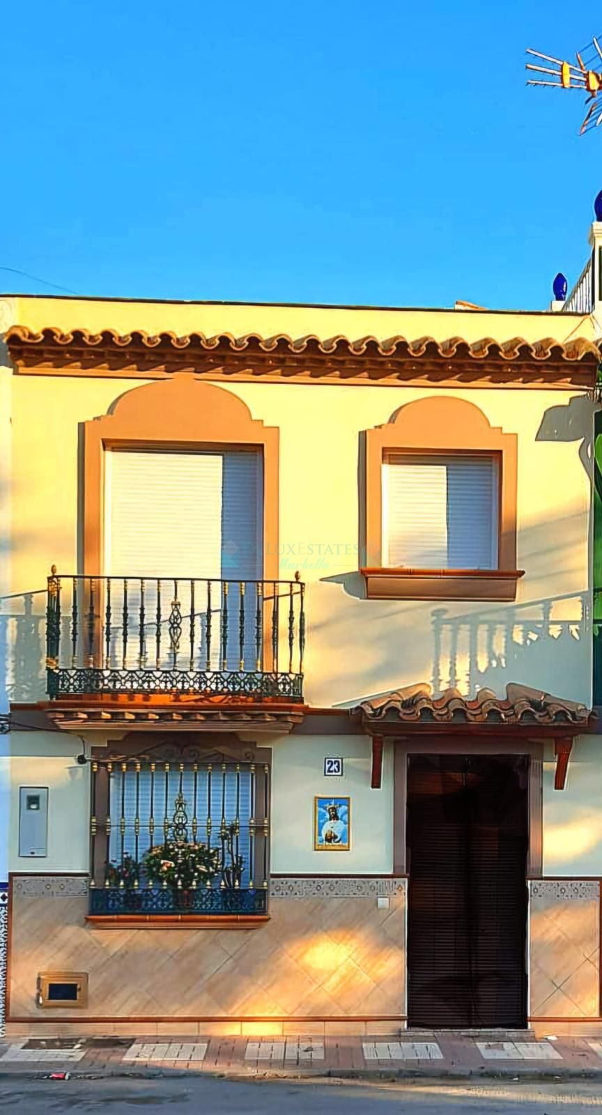 Town House for sale in Estepona