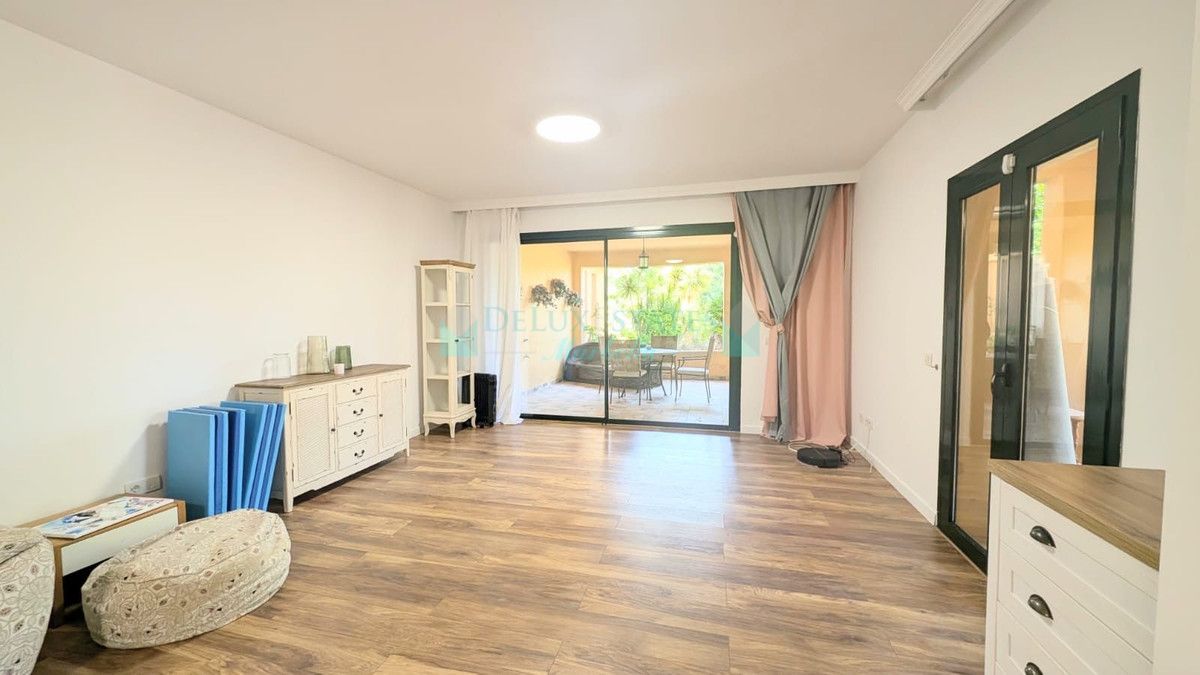 Apartamento Planta Baja en alquiler en El Paraiso, Estepona