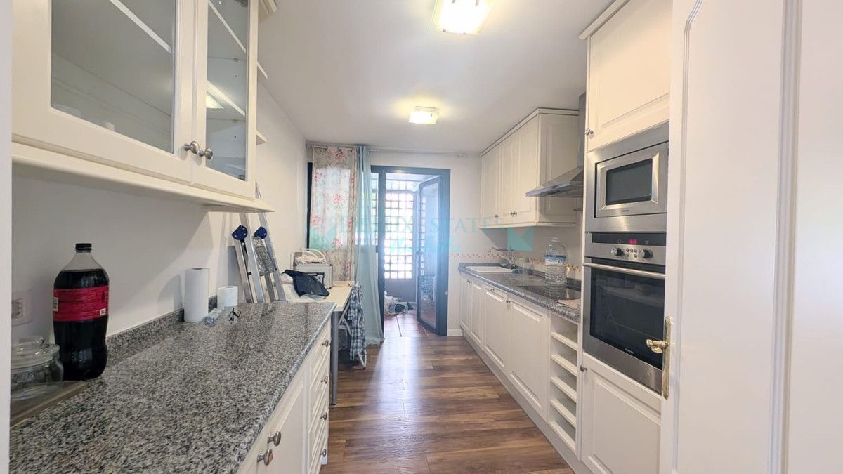 Apartamento Planta Baja en alquiler en El Paraiso, Estepona