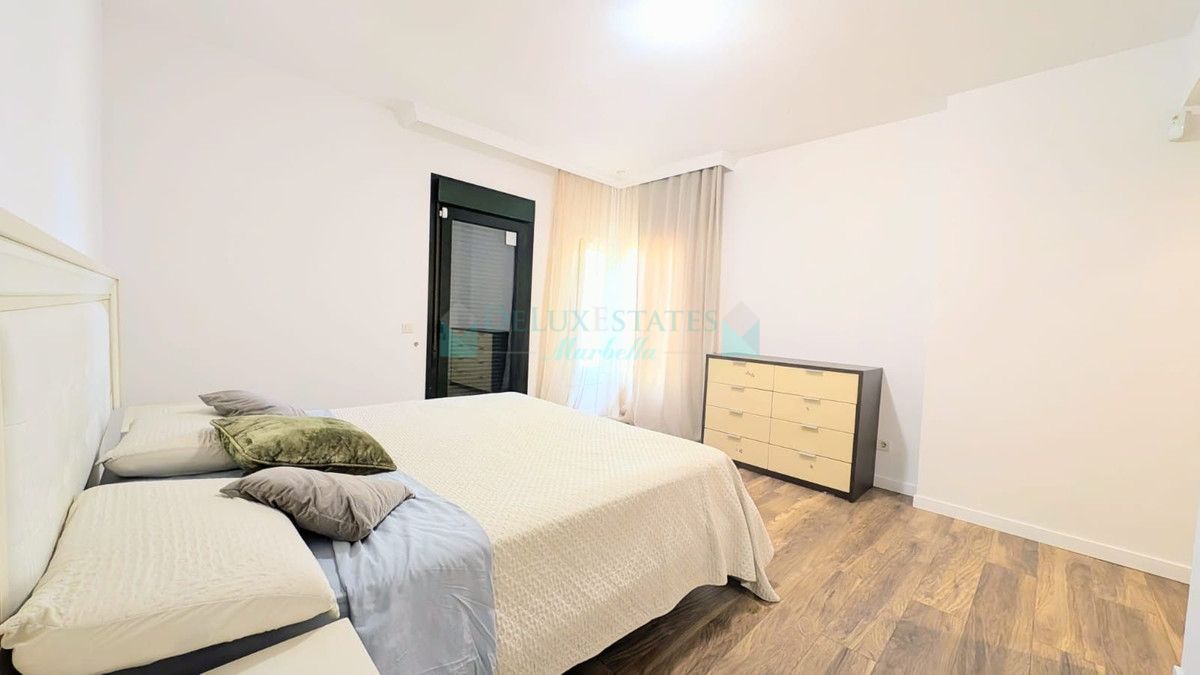 Apartamento Planta Baja en alquiler en El Paraiso, Estepona