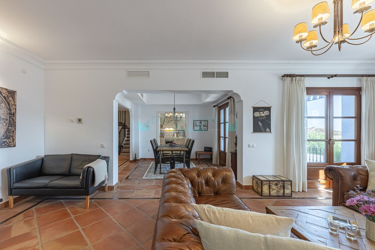 Town House for sale in Benahavis