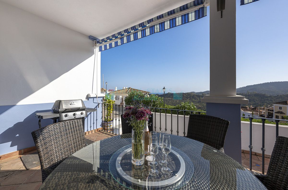 Town House for sale in Benahavis