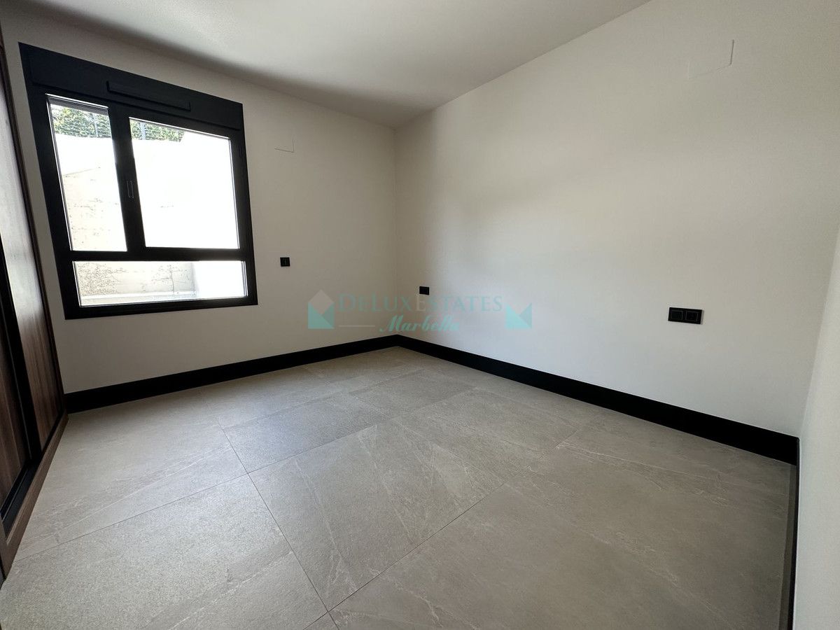 Ground Floor Apartment for rent in Nueva Andalucia