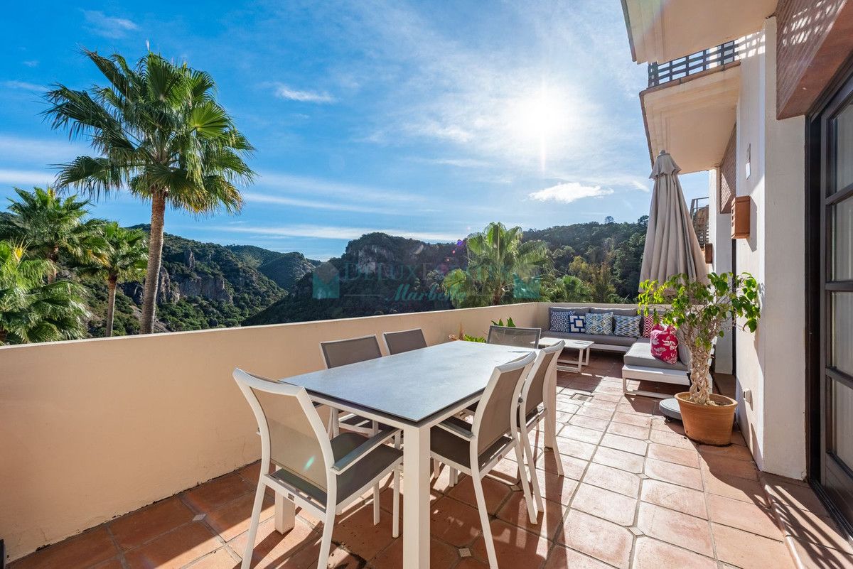 Town House for sale in Benahavis