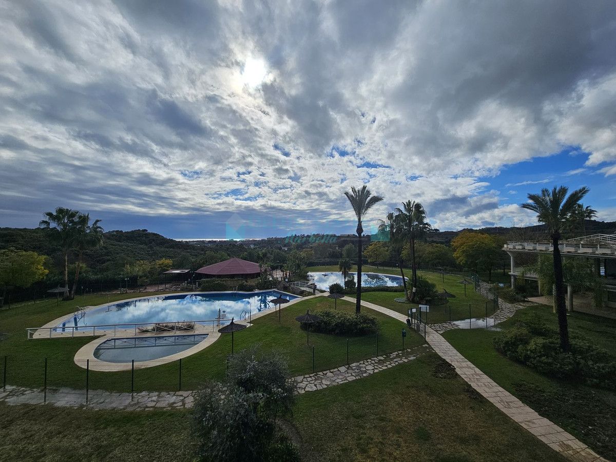 Apartamento en venta en Benahavis