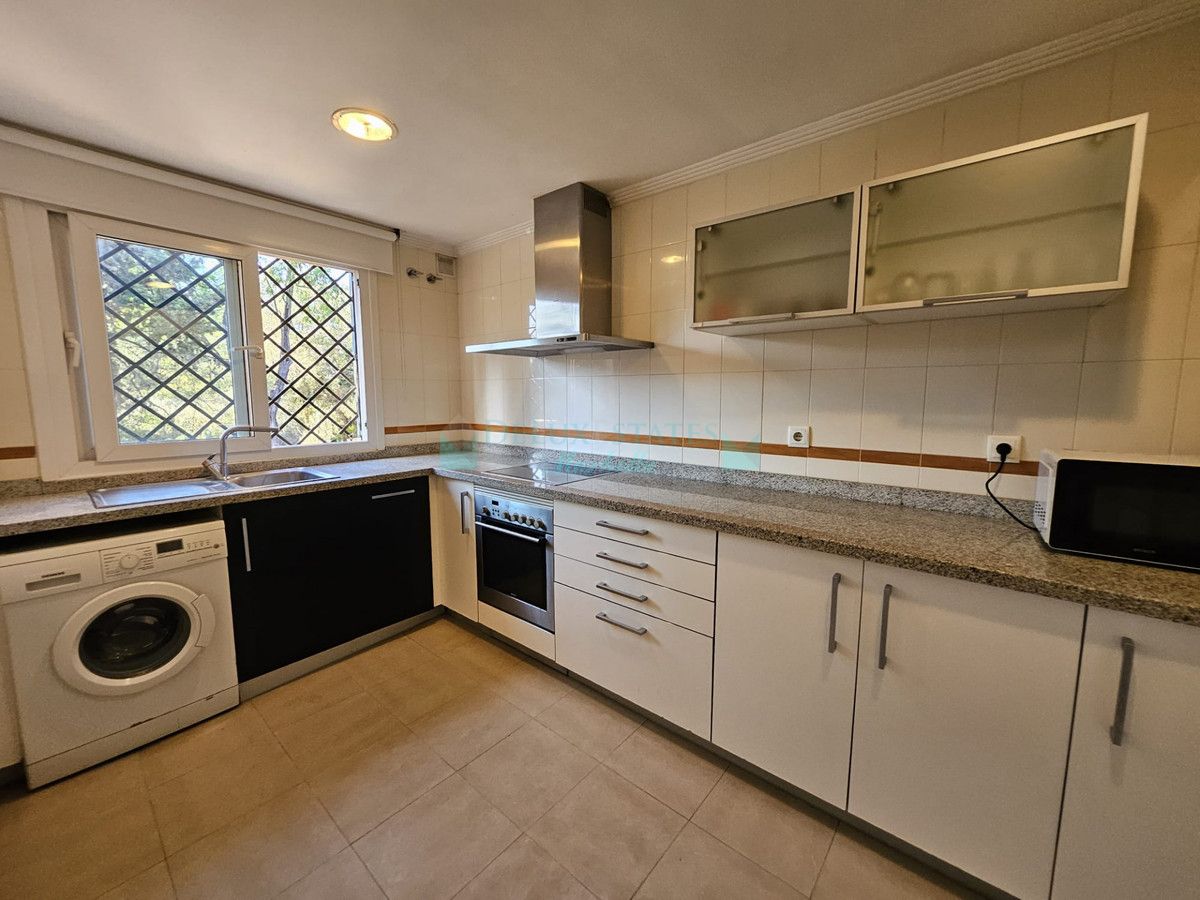 Town House for rent in Los Monteros, Marbella East