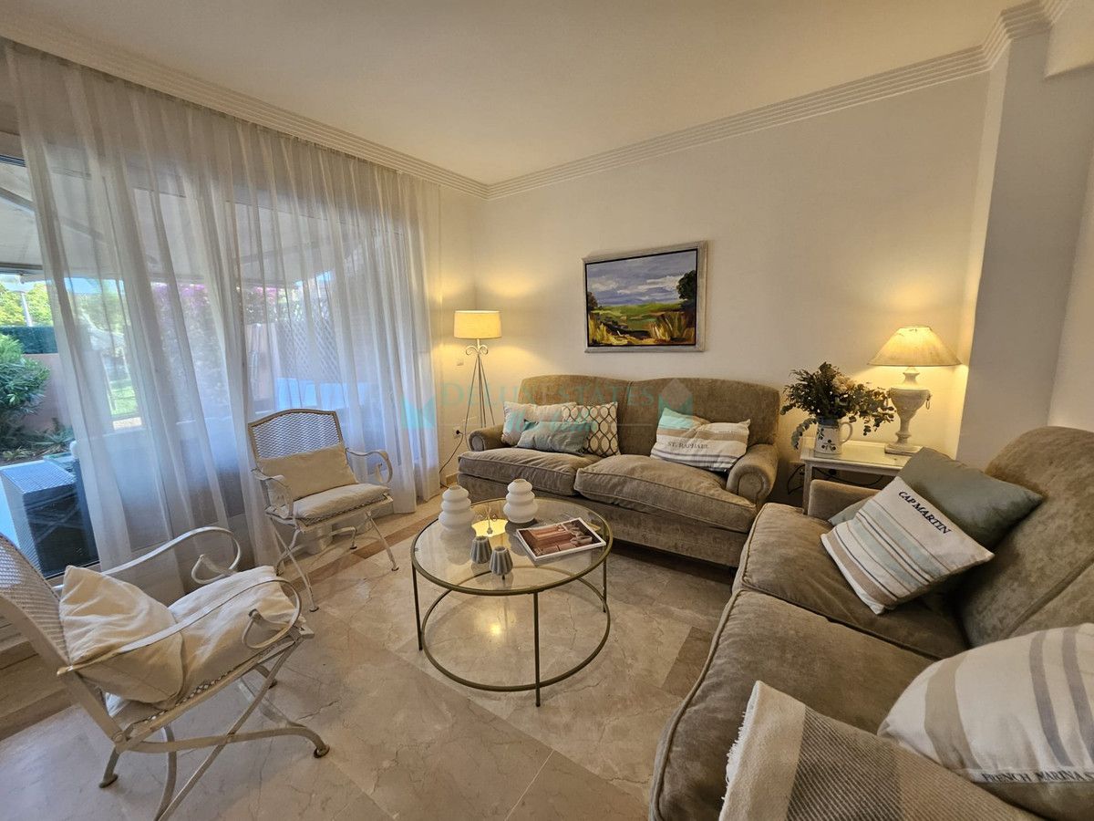 Town House for rent in Los Monteros, Marbella East