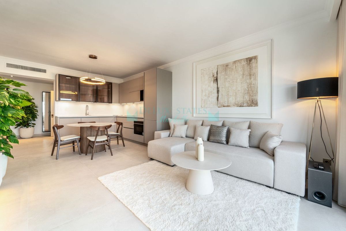 Penthouse for sale in La Quinta, Benahavis