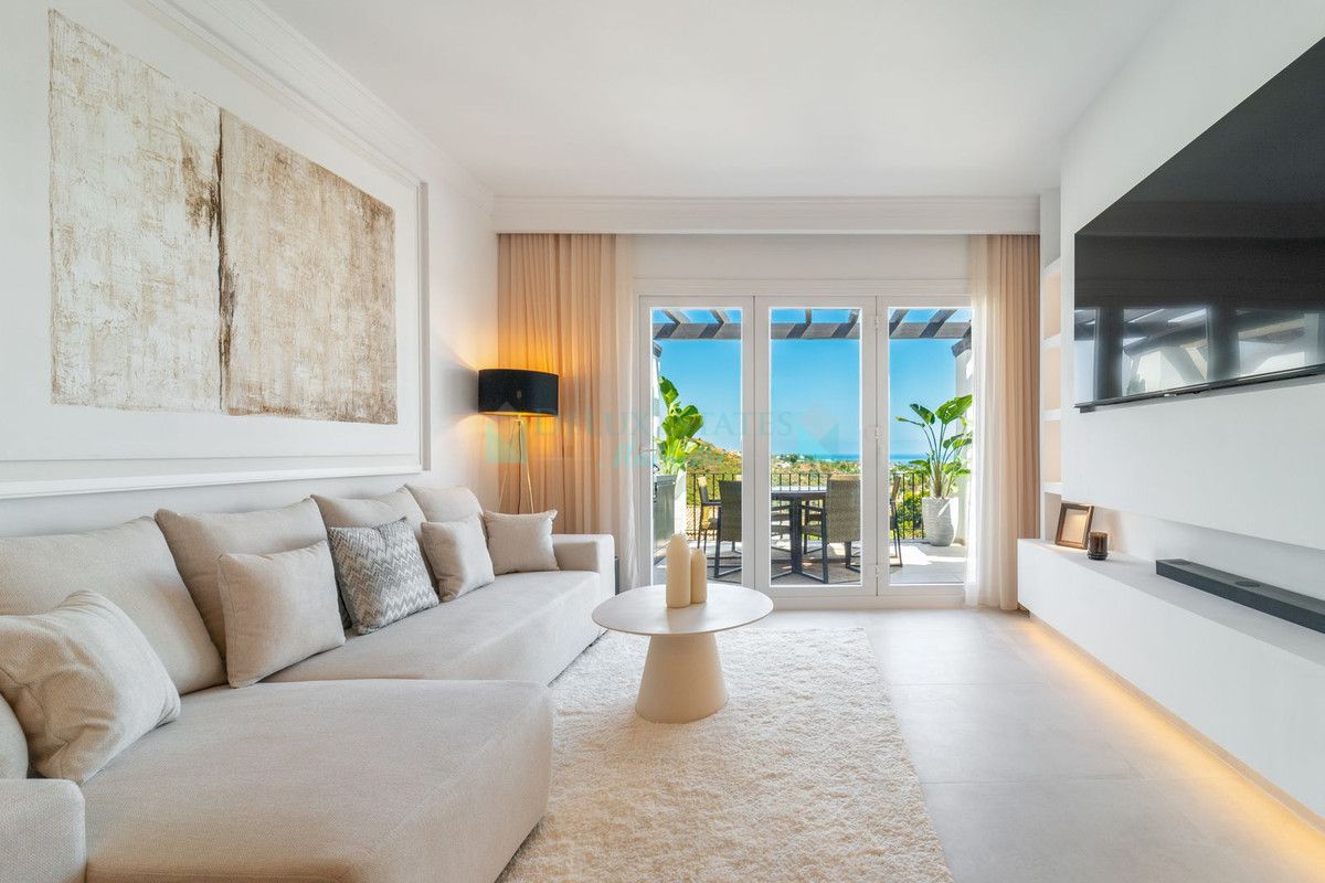 Penthouse for sale in La Quinta, Benahavis